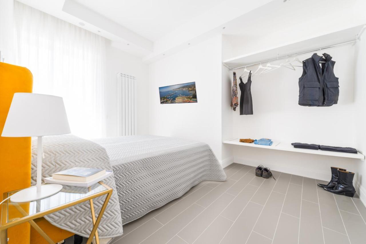 Wabi-Sabi Flats Sorrento Lägenhet Exteriör bild